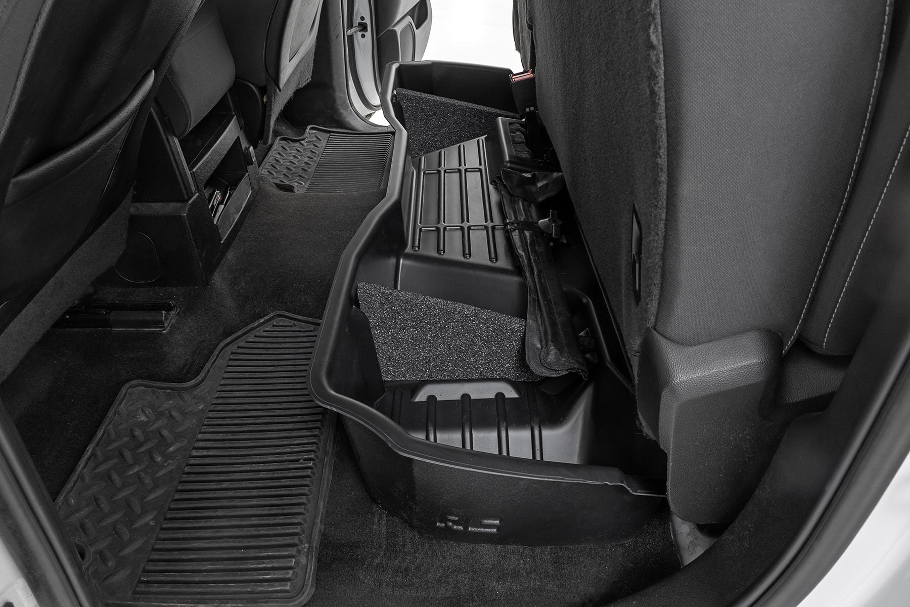 Under Seat Storage | Double Cab | Chevy/GMC 1500/2500HD/3500HD 2WD/4WD — Bild 2