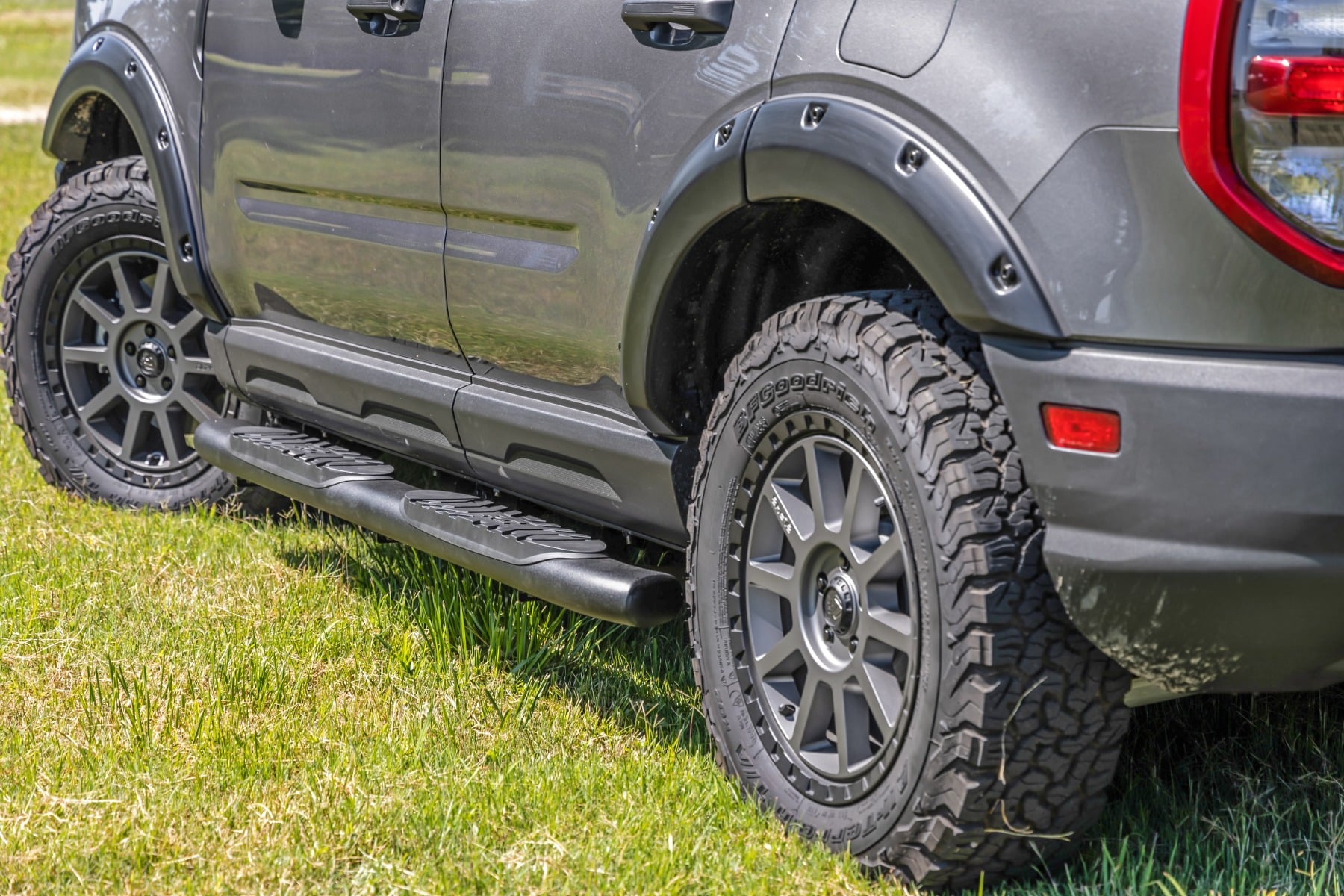 Ovale Nerf-Trittstufen | Schwarz | Ford Bronco Sport 4WD (2021–2026) — Bild 7