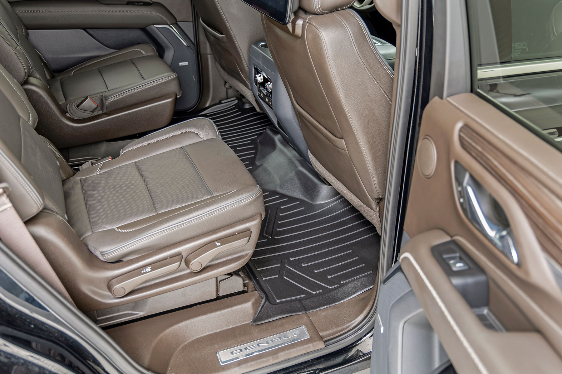 Fußmatten | Vorne rechts & hinten rechts | Vorne rechts/hinten rechts (Schalensitze) | Chevy/GMC Tahoe/Yukon 2WD/4WD (21–26) — Bild 4