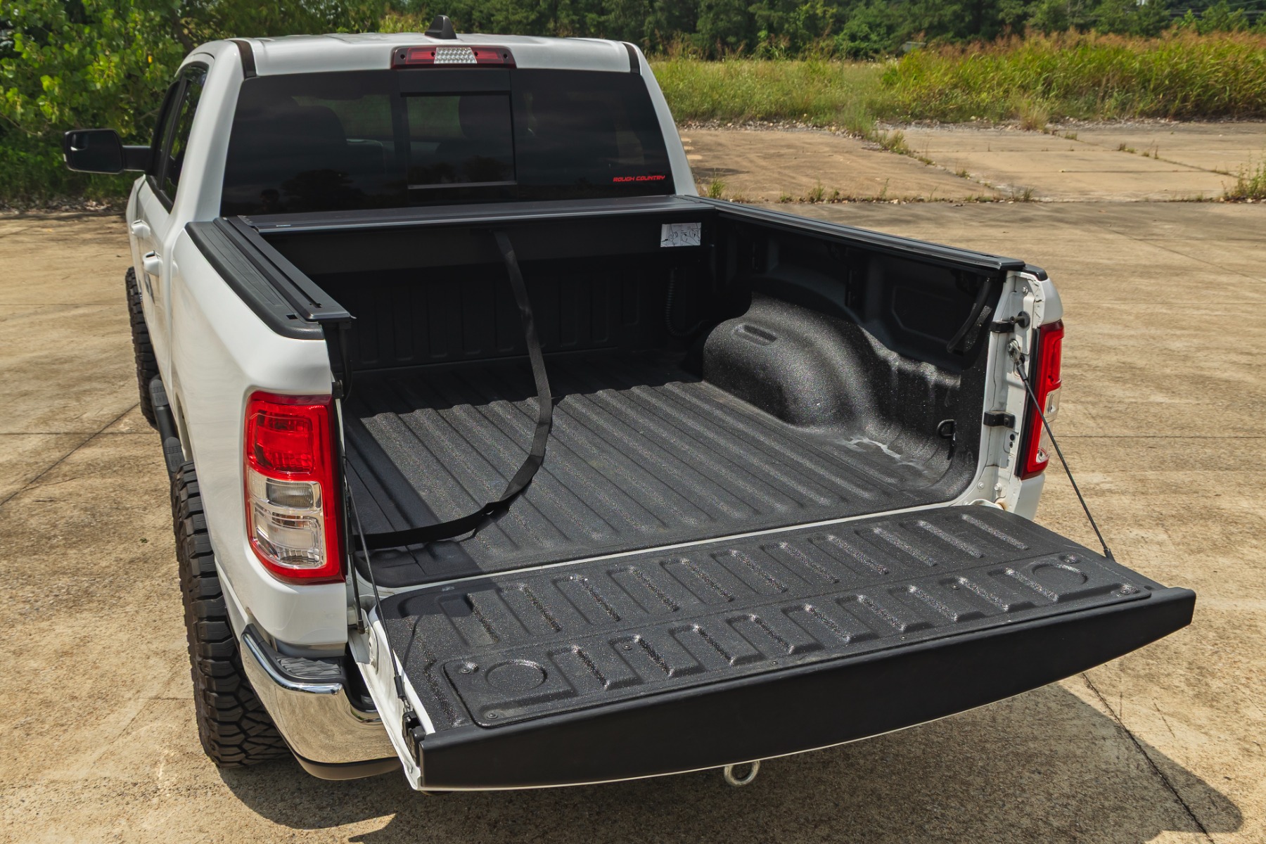 Manual Retractable Bed Cover | 5'7" Bed | Ram 1500 (19-26)/1500 TRX (21-24) — Bild 13