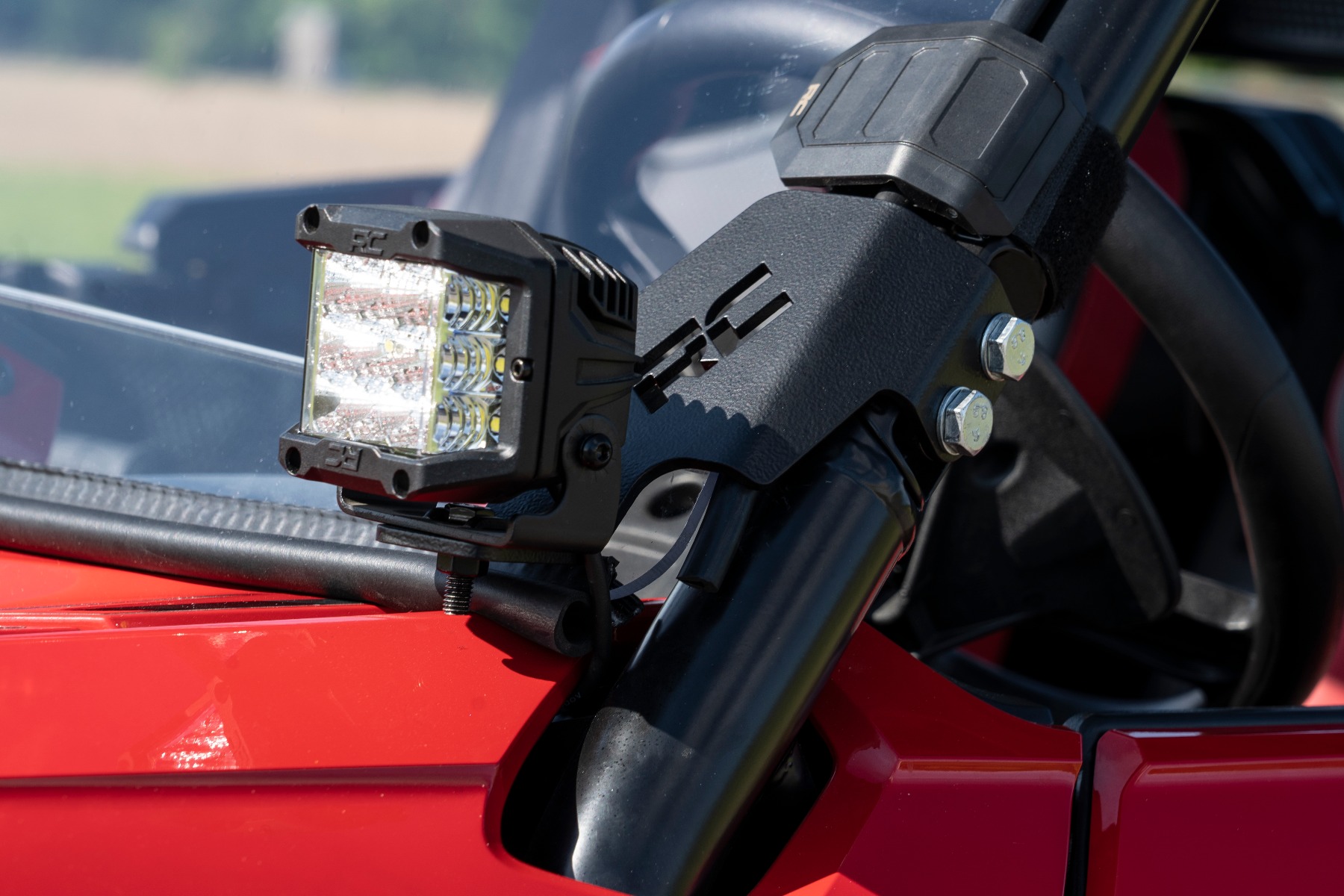 LED-Beleuchtungsset | Befestigung am Fahrgestell | 2 Zoll Schwarzes Paar | Weiße Tagfahrleuchten | Honda Talon 1000 — Bild 3