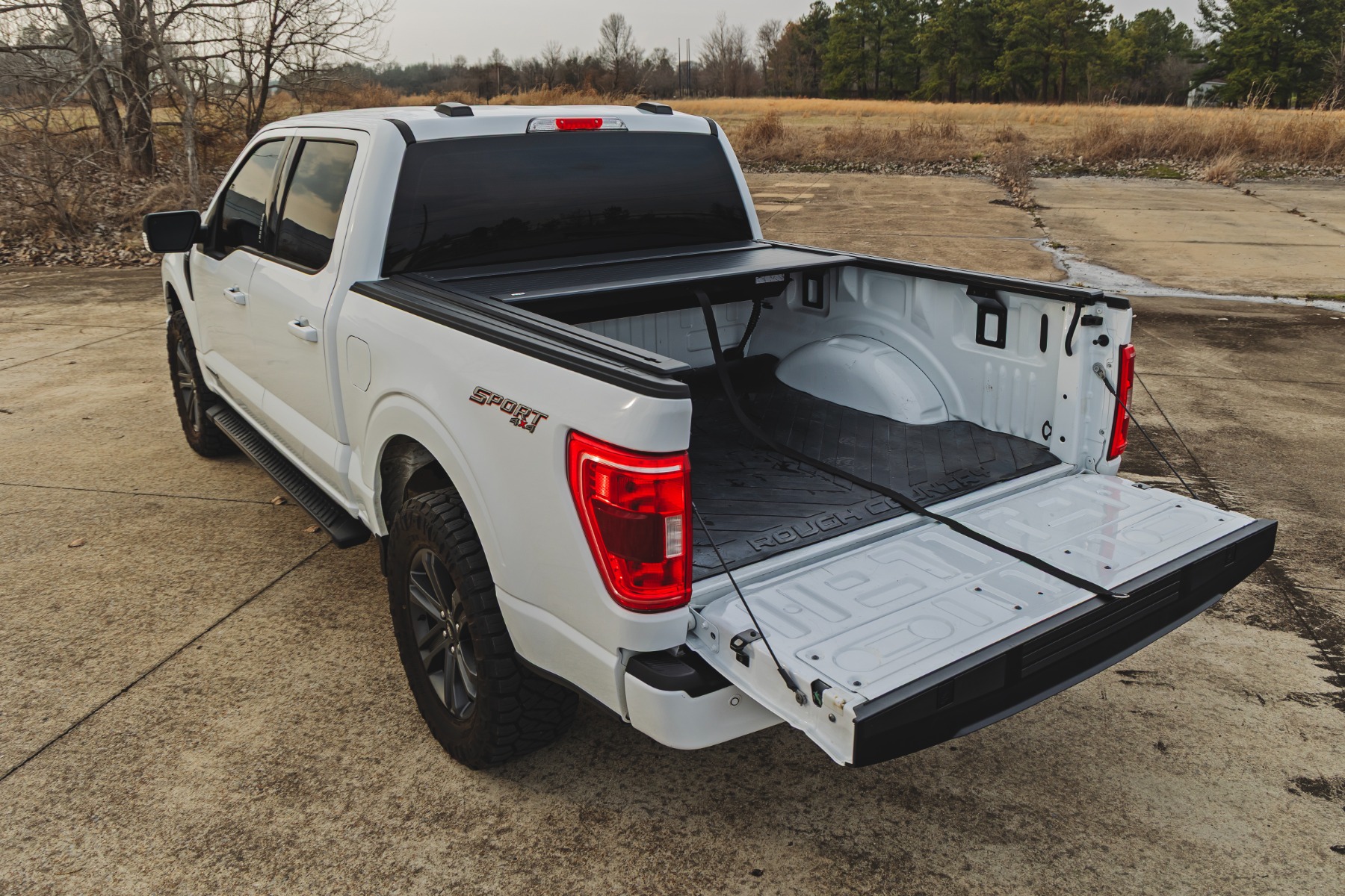 Manuell versenkbare Ladeflächenabdeckung | 5'7" Ladefläche | Ford F-150 (15–26)/F-150 Lightning (22–26) — Bild 6