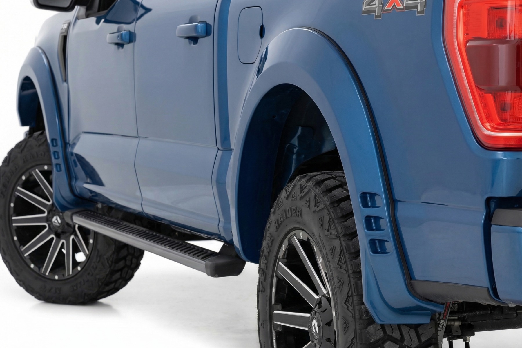 SF1 Kotflügelverbreiterungen | B3 Atlas Blue | Ford F-150 2WD/4WD (2021–2026)