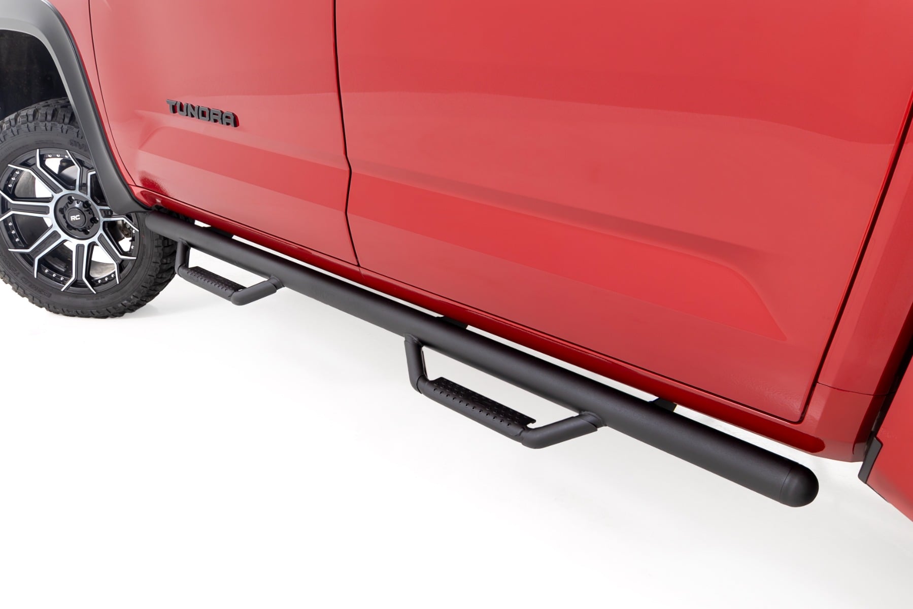 Nerf-Trittstufen | Kabinenlänge | Maximale Besatzung | Toyota Tundra 2WD/4WD (2022–2026) — Bild 7