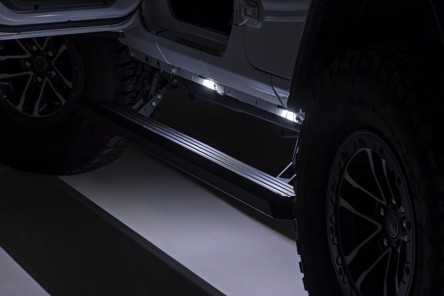 Power Running Boards | 4 Door | Jeep Wrangler JL (2018-2026) — Bild 8
