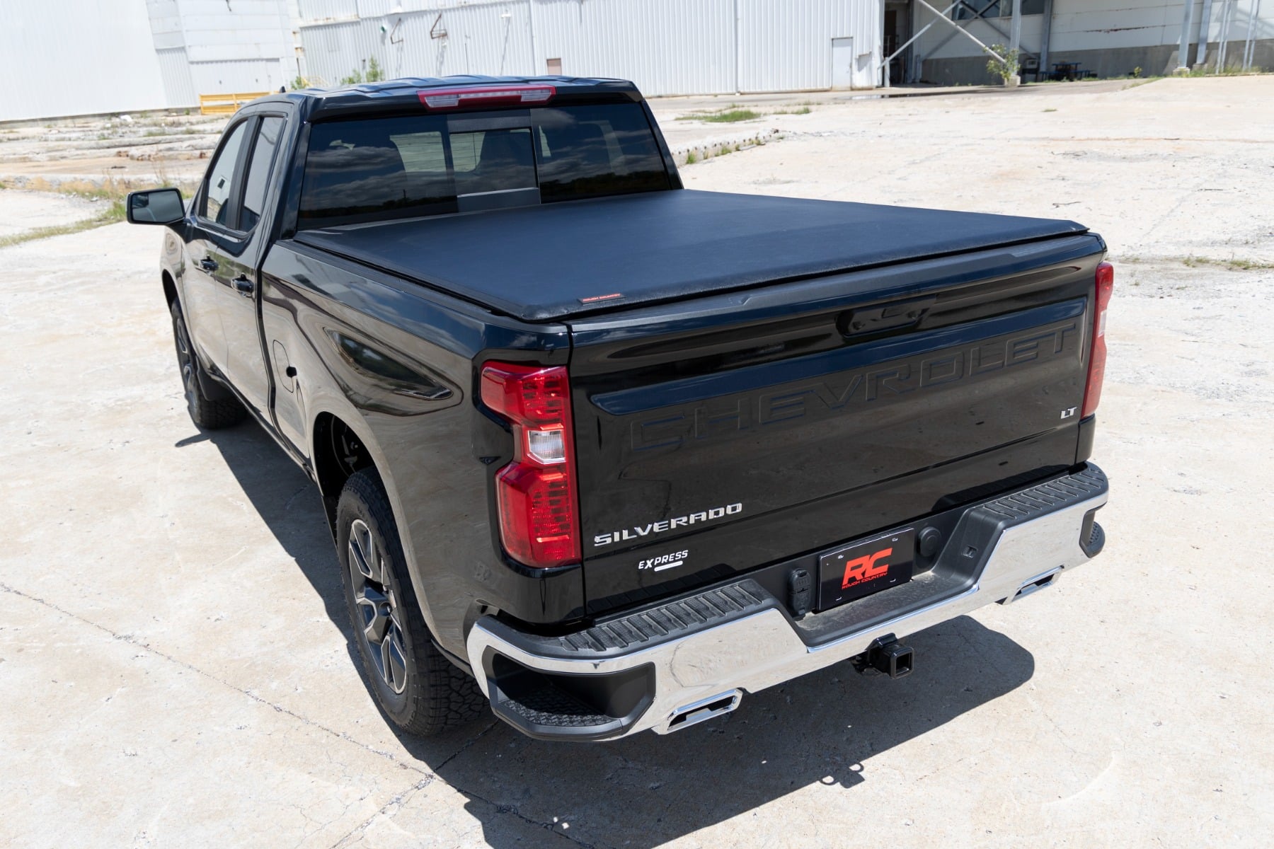Weiche Roll-up-Ladeflächenabdeckung | 6'7 Zoll Ladefläche | Chevy/GMC Sierra 1500 (19–26)/Silverado 1500 (19–26) — Bild 6
