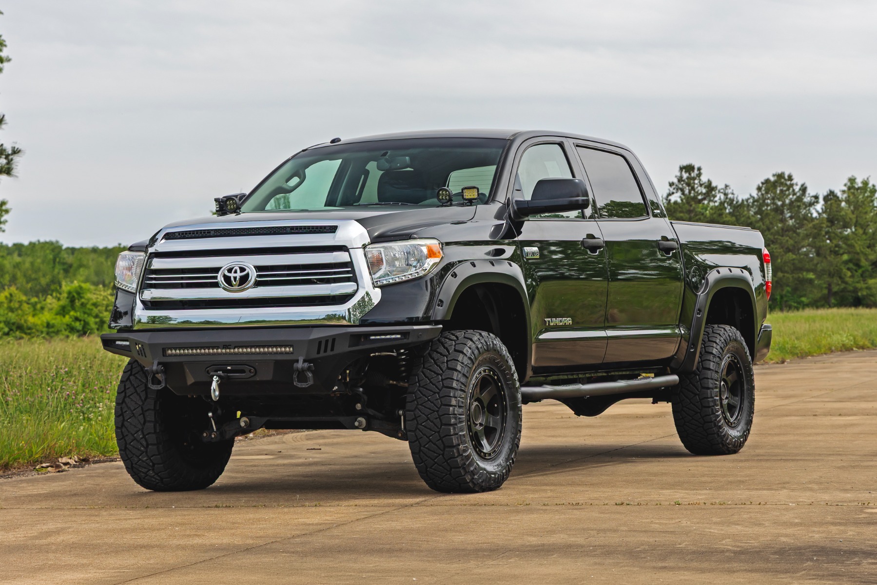 Trittrohre | 3-Zoll-Rohr | CrewMax | Toyota Tundra 4WD/2WD (2007–2021) — Bild 2