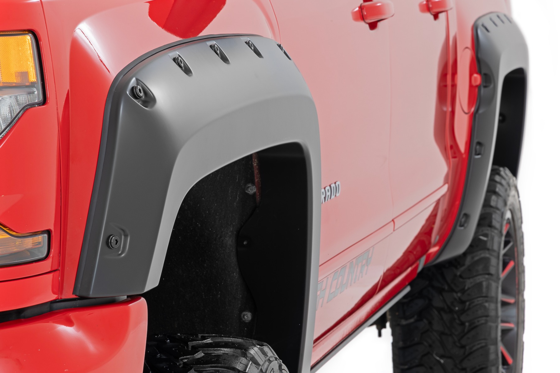 Pocket-Kotflügelverbreiterungen | 6'7 Zoll & 8' Ladefläche | G7C Red Hot | Chevy Silverado 1500 (14–18)/2500HD — Bild 4