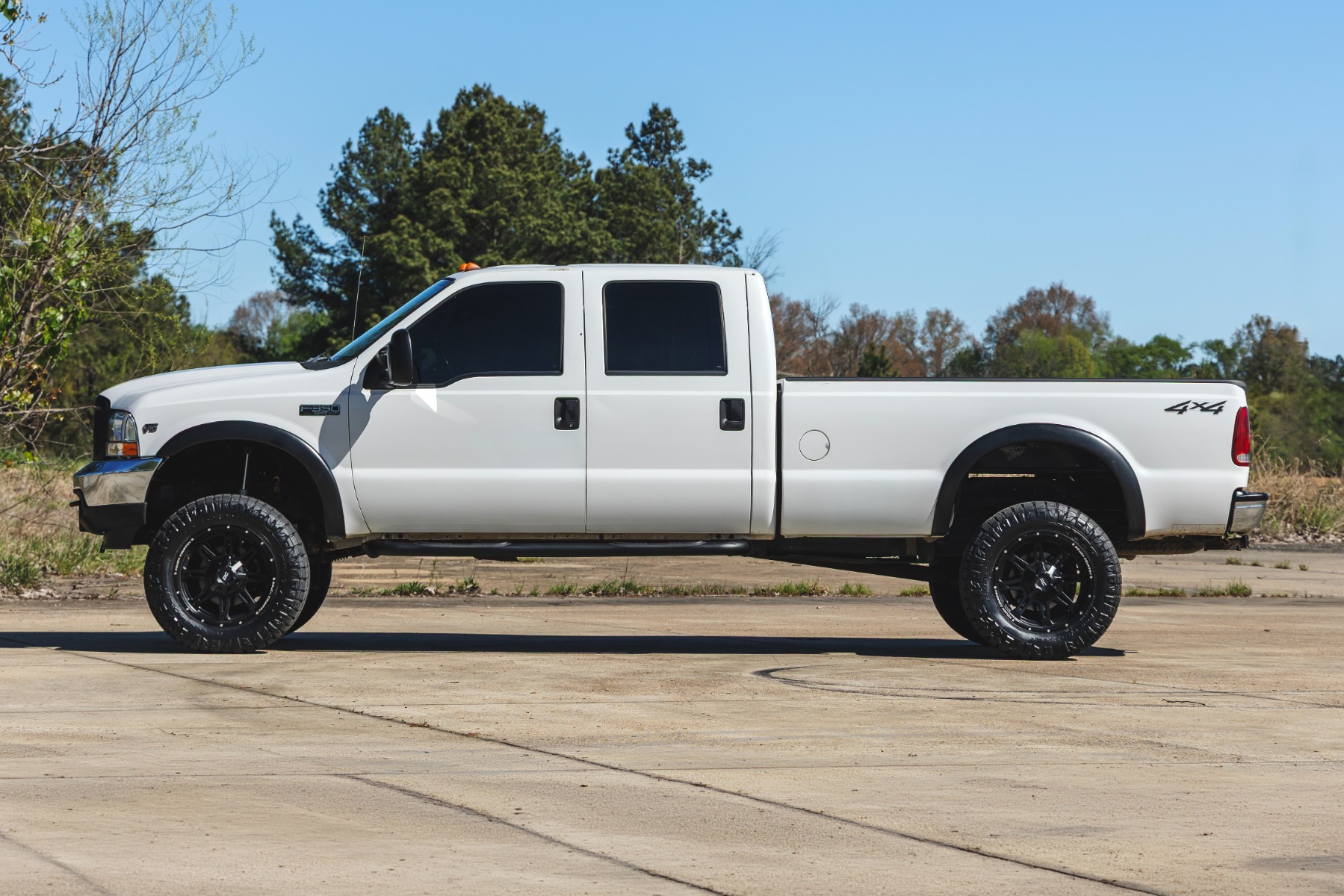 Nerf Steps | 3-Zoll-Rohr | Doppelkabine | Ford F-250/F-350 Super Duty (99–16)