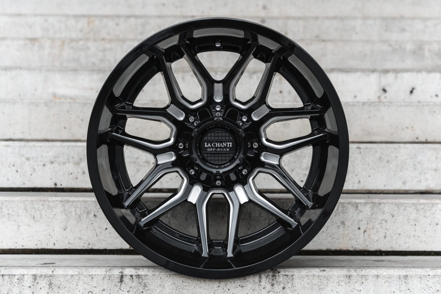 La Chanti OF13 | Glossy Black Milled · 12J×20" · ET-44 | 5x127 / 5x139.7