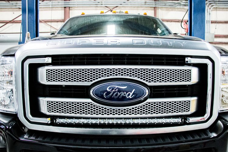 LED-Beleuchtungsset | Kühlergrill | 30" Schwarz, einreihig | Weiße Tagfahrleuchten | Ford F-250/F-350 Super Duty (2011–2016) — Bild 3