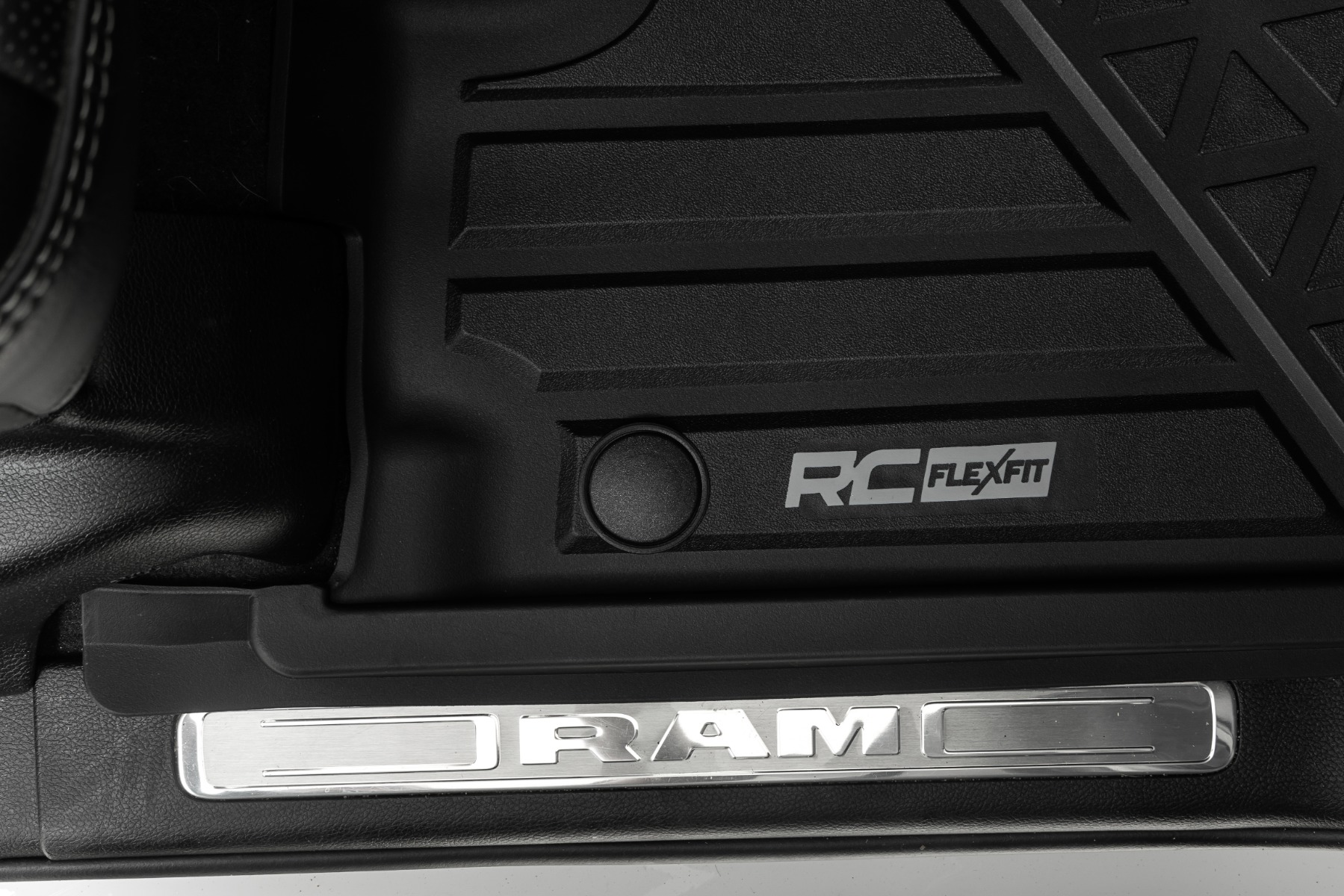 Flex-Fit-Fußmatten | Vorne | Crew | RAM 1500 (19–24)/1500 TRX (21–24) — Bild 5