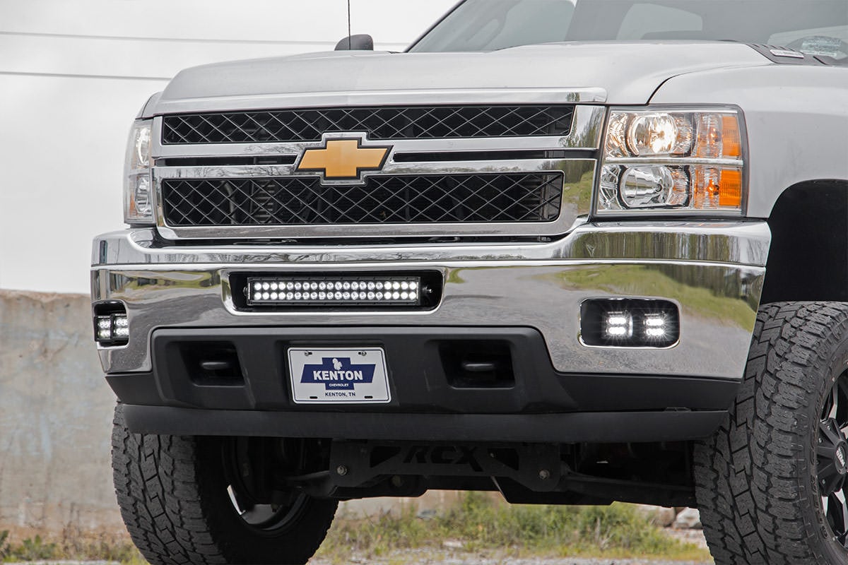 LED-Beleuchtungsset | Nebelscheinwerferhalterung | Doppelpack 2" schwarz | Chevy Silverado 2500 HD/3500 HD (2011–2014) — Bild 3