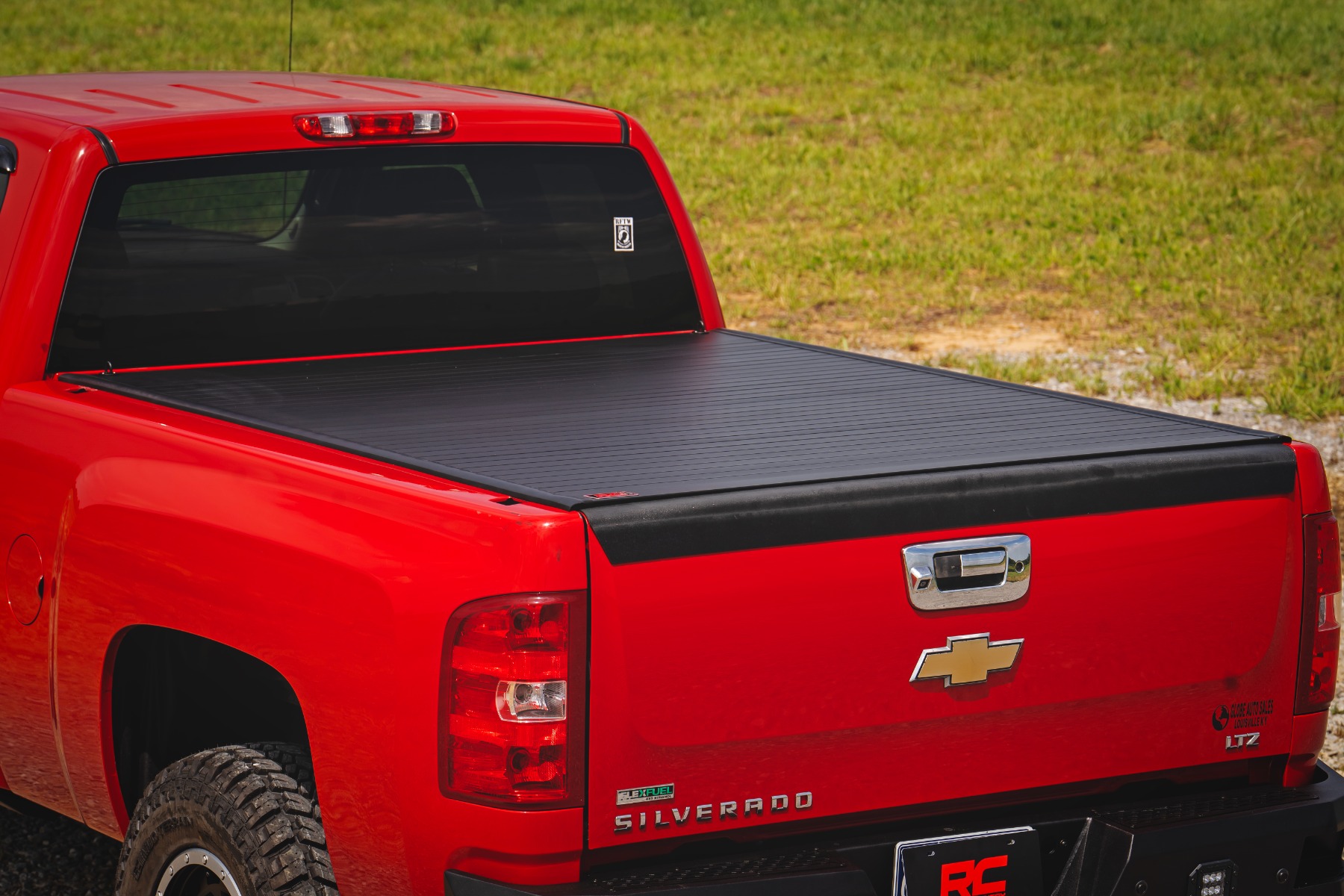 Hard Roll Up Bed Cover | 6'7" Bed | Chevy/GMC Sierra/Silverado 1500 (07-13) — Bild 5