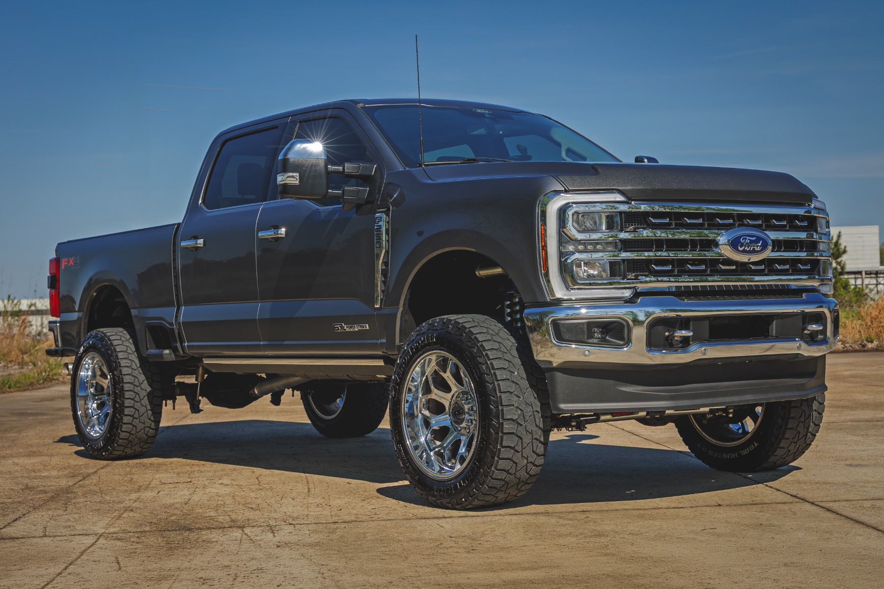 Motorhaubenschutz | Hochglanzschwarz | Ford F-250/F-350 Super Duty 2WD/4WD (23–26) — Bild 2