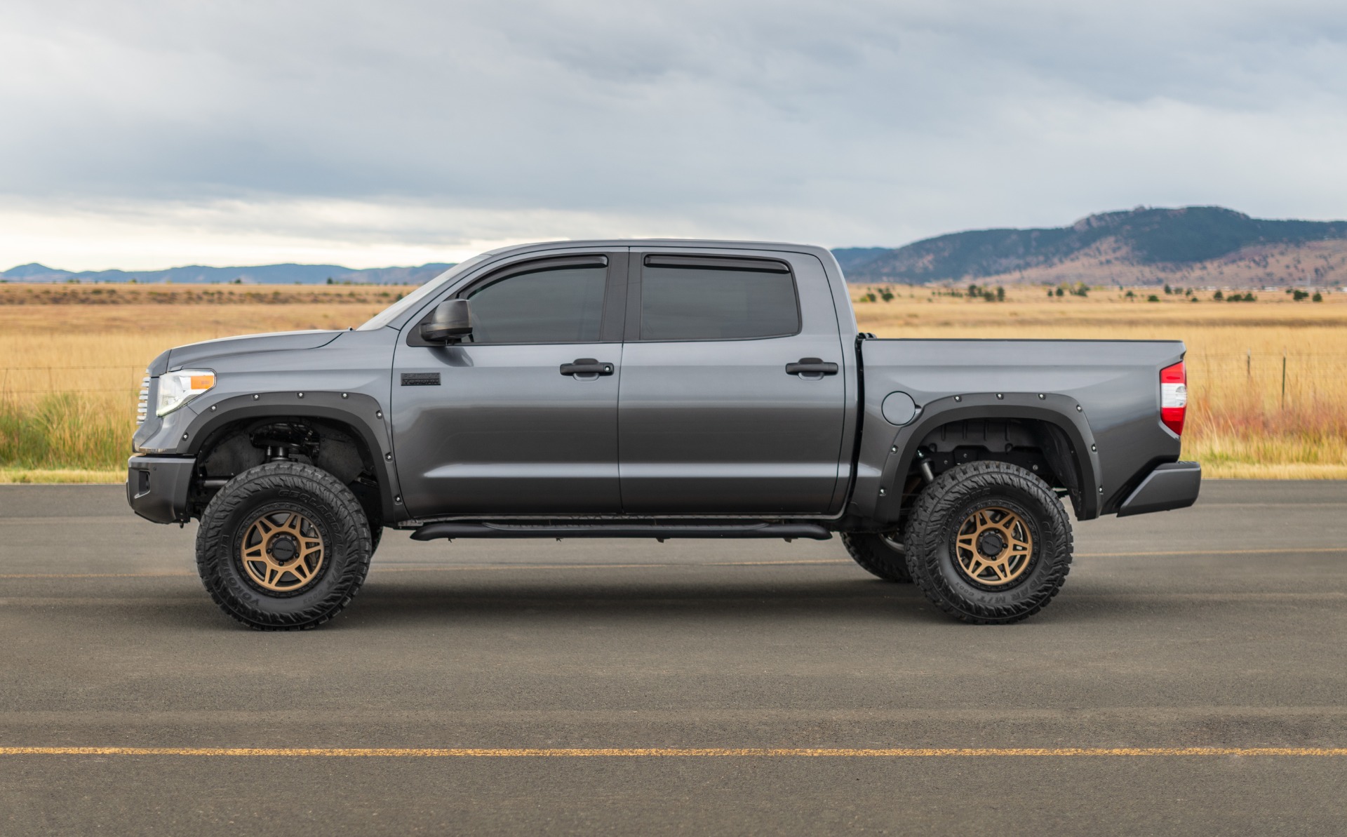 Pocket-Kotflügelverbreiterungen | 6 & 8' Ladefläche | Glänzendes Schwarz | Toyota Tundra (14–21) — Bild 3