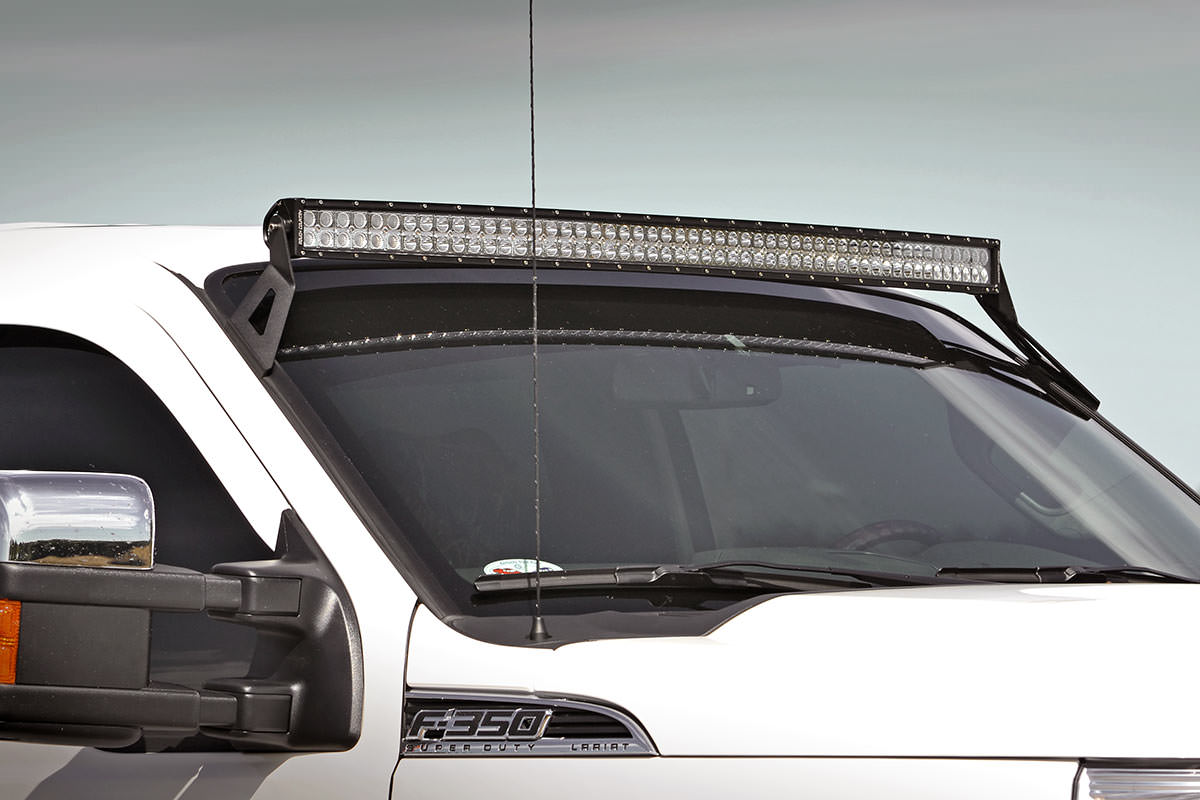LED-Lichthalterung | Obere Windschutzscheibe | 54 Zoll Gebogen | Ford F-250/F-350 Super Duty (99–16)