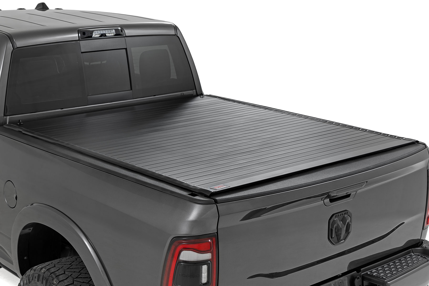 Feste, aufrollbare Ladeflächenabdeckung | 6'4 Zoll Ladefläche | RAM 1500 (09–18)/2500 (09–26) — Bild 5