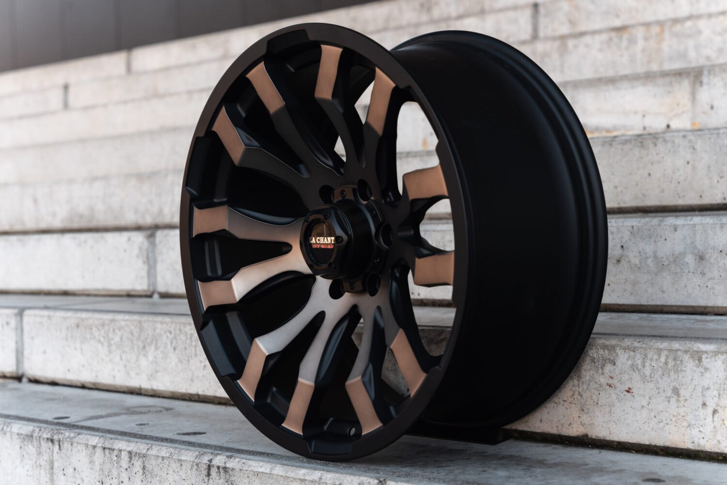 La Chanti OF7 | Matt Blk/Bronze Coating · 9J×20" · ET20 | 6x139.7 — Bild 3