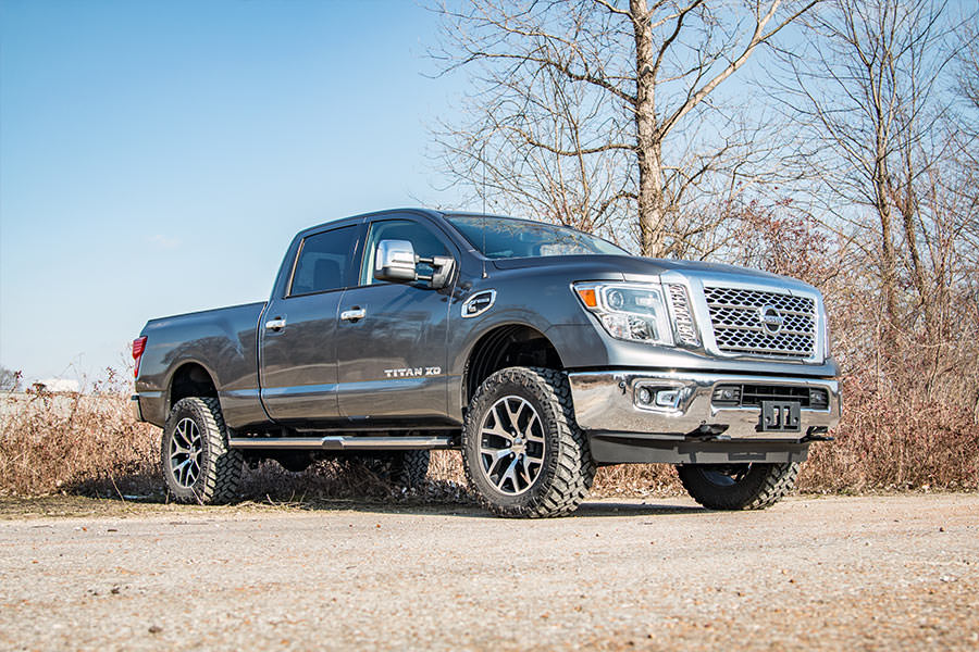 2-Zoll-Lift Kit | Rote Distanzscheiben | Nissan Titan XD 2WD/4WD (2016–2024) — Bild 2