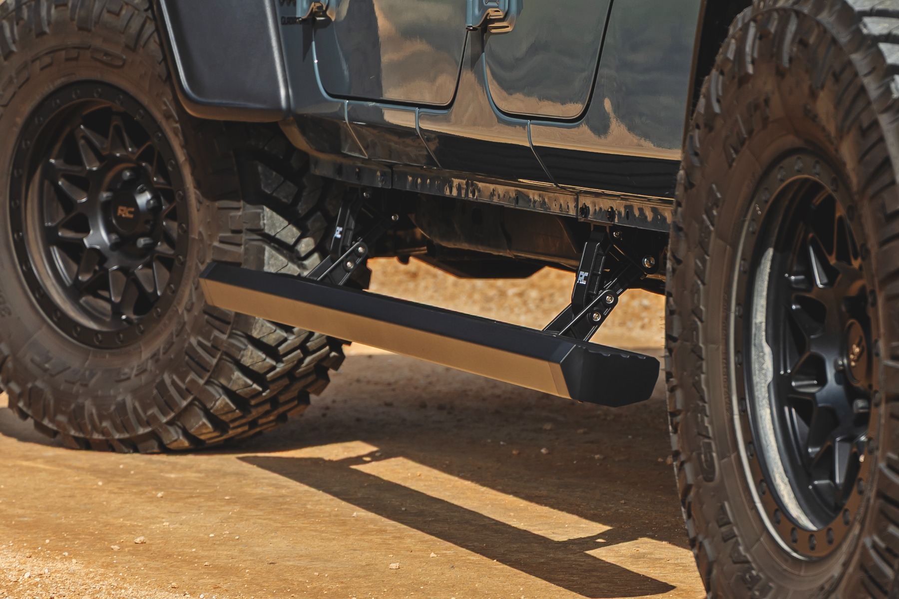 Elektrische Trittbretter | Jeep Gladiator JT 4WD (2020–2026) — Bild 7