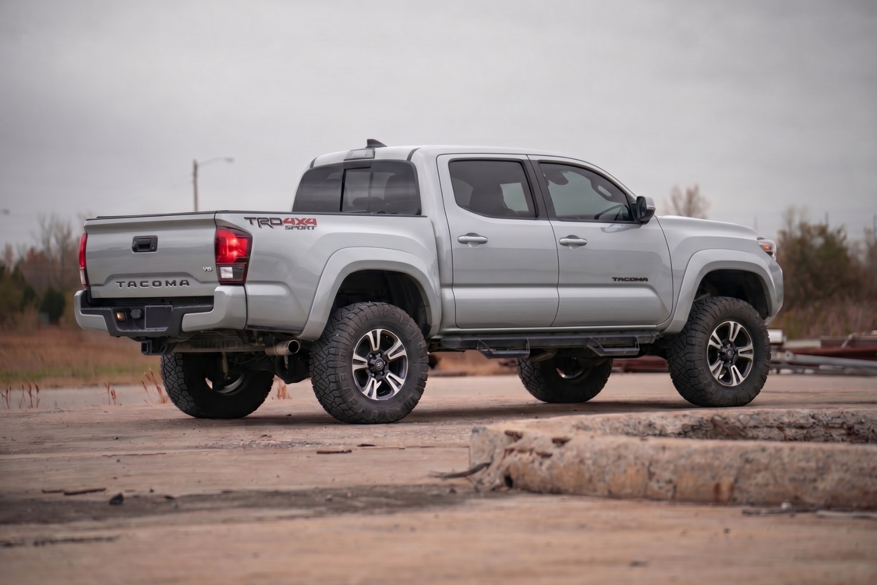 Sport-Kotflügelverbreiterungen | 1D6 Silver Sky Metallic | Toyota Tacoma (2016–2023) — Bild 6