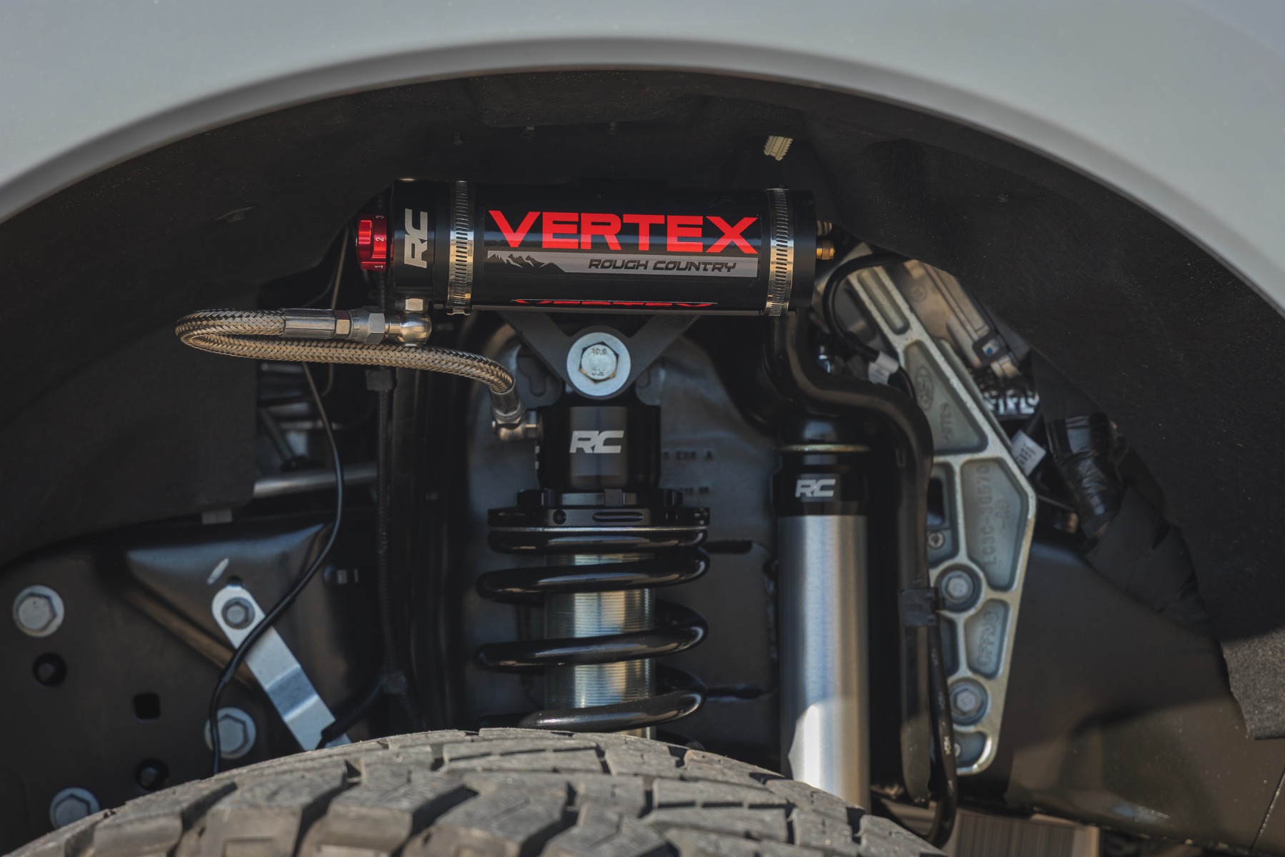 6-Zoll-Höherlegung | V2-Gewindefahrwerk | Ford F-250/F-350 Super Duty 4WD (2023–2026) — Bild 6