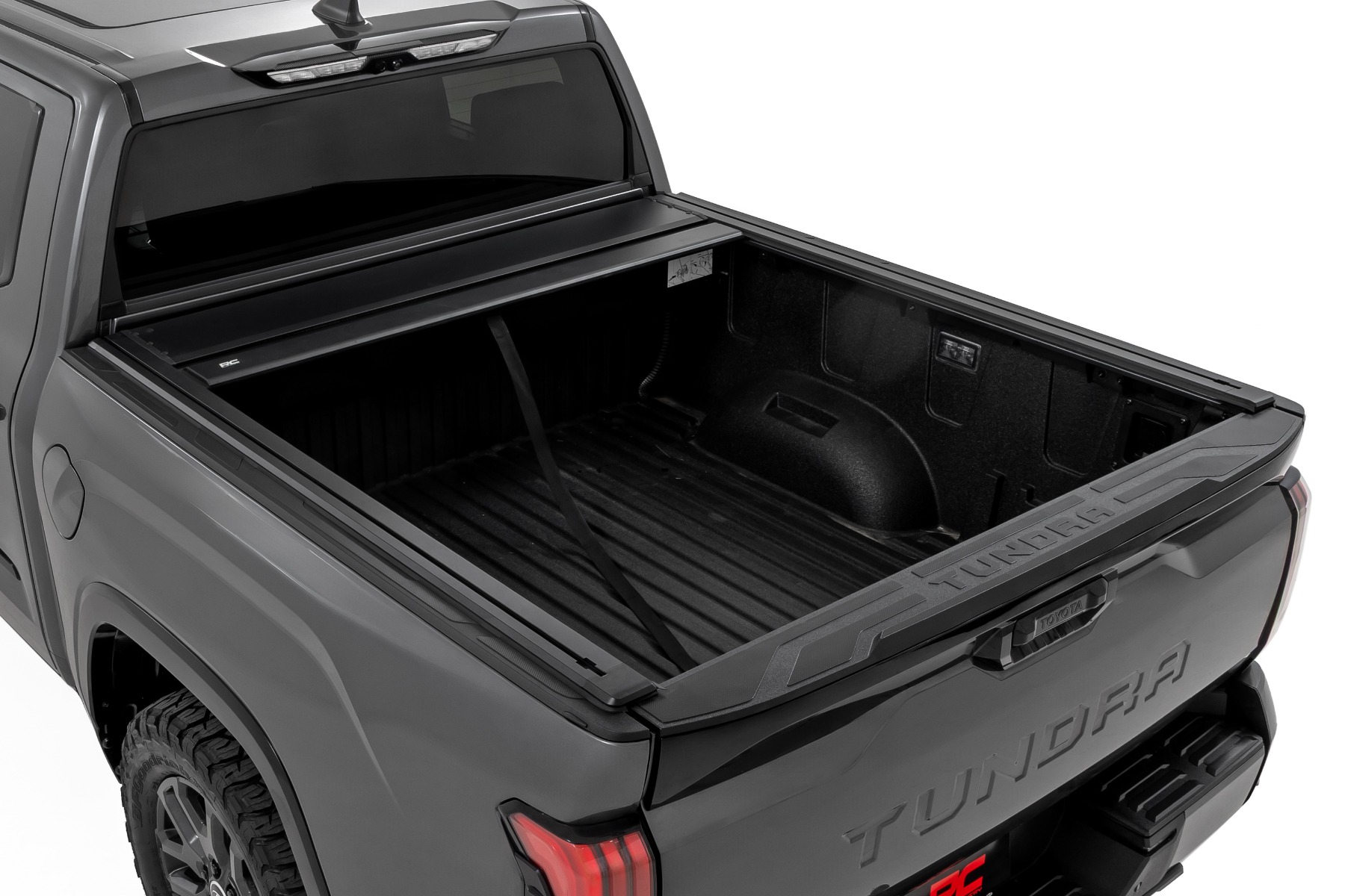 Manuell versenkbare Ladeflächenabdeckung | 5'7" Ladefläche | Toyota Tundra 2WD/4WD (2022–2026) — Bild 11