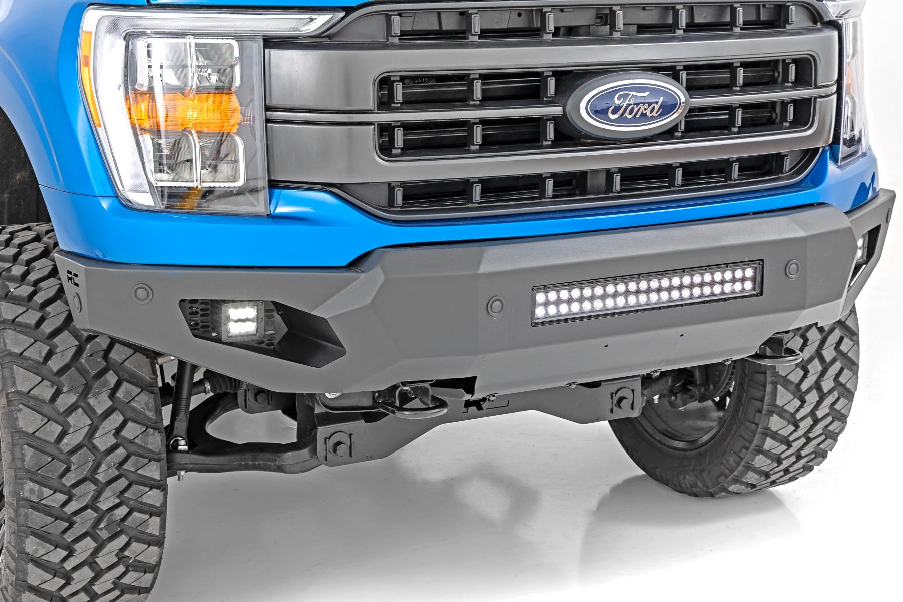 Frontstoßstange mit hoher Bodenfreiheit | LED-Leuchten & Unterfahrschutz | Ford F-150 (21–23)