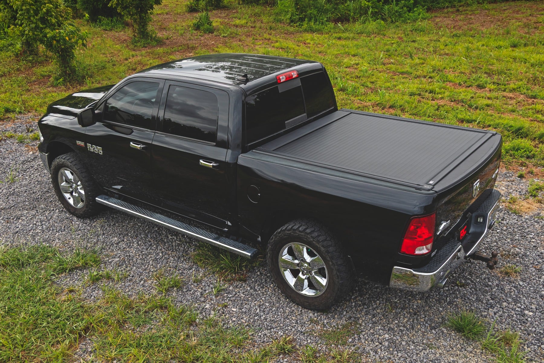 Elektrisch versenkbare Ladeflächenabdeckung | 5'7" Ladefläche | RAM 1500 2WD/4WD (2009–2018 & Classic) — Bild 4