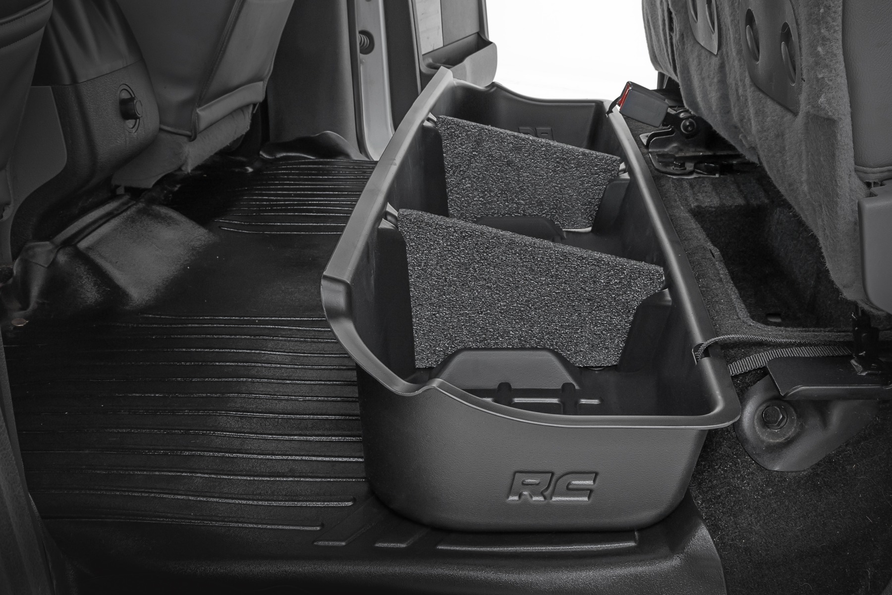 Stauraum unter dem Sitz | Crew Cab | Ford F-150 2WD/4WD (2009–2014)