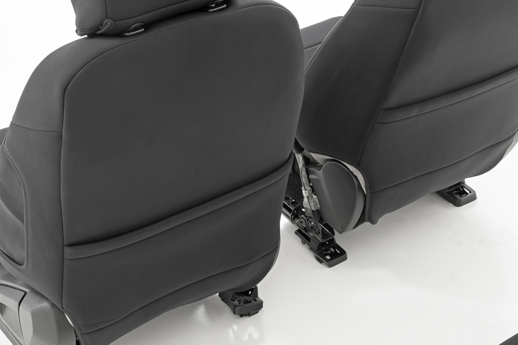 Sitzbezüge | FR-Schalensitz und RR-Sitzbank | Ford Ranger 2WD/4WD (2019–2026) — Bild 4