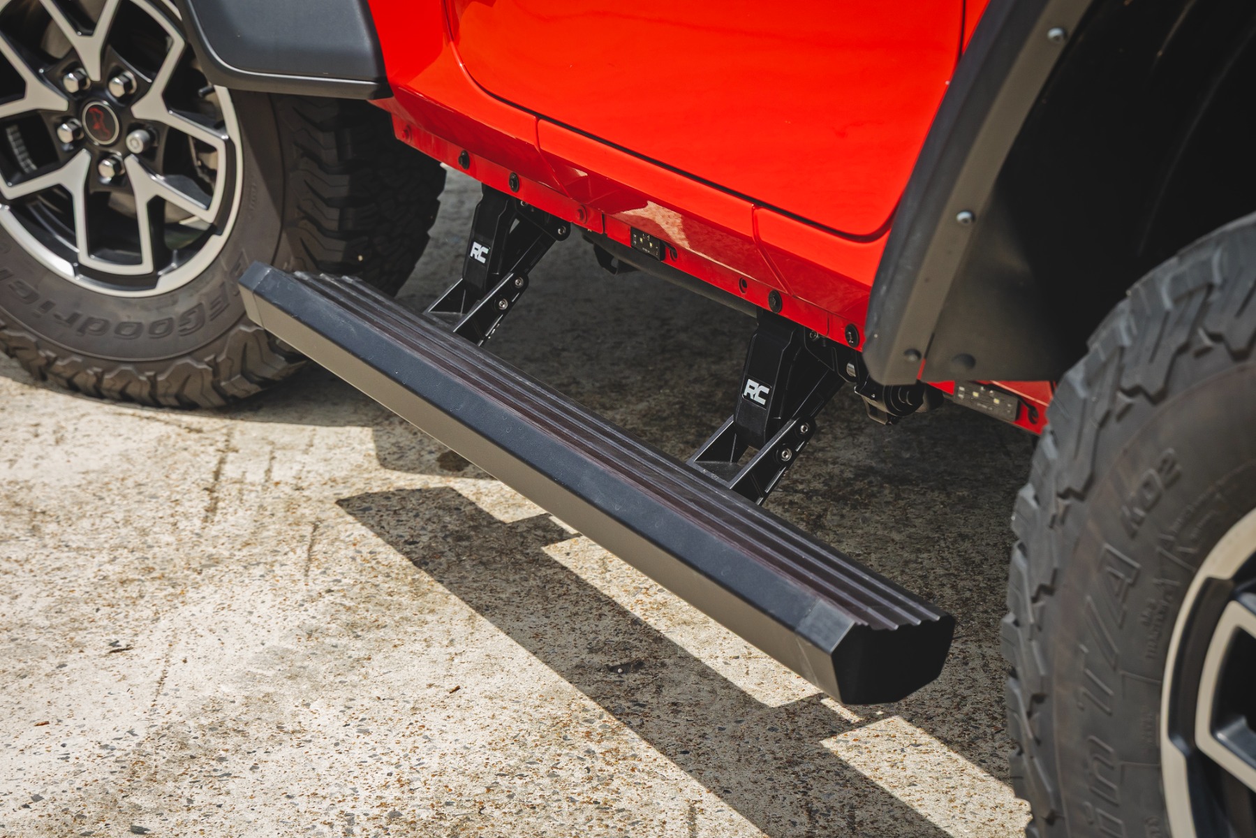 Elektrische Trittbretter | HT-Serie | 2-türig | Jeep Wrangler JL (2018–2026) — Bild 6