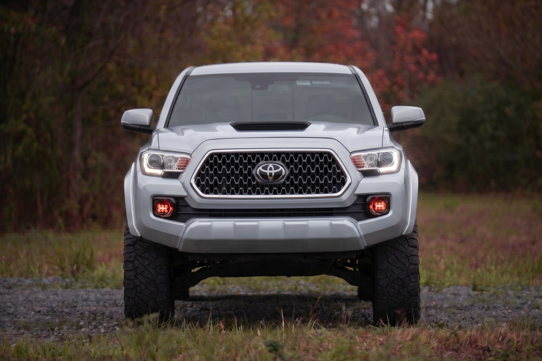 Sport-Kotflügelverbreiterungen | 1D6 Silver Sky Metallic | Toyota Tacoma (2016–2023) — Bild 5