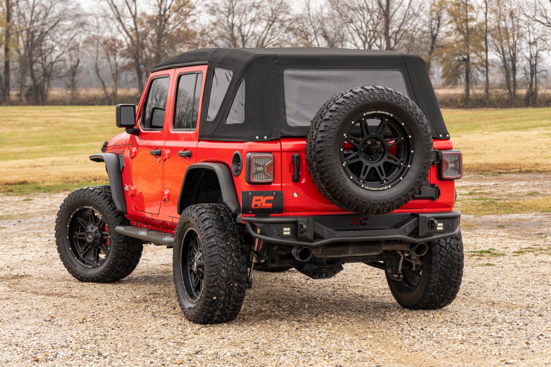 Ovale Nerf-Trittstufen | 4-türig | Schwarz | Jeep Wrangler Unlimited 4WD (2018–2026) — Bild 4