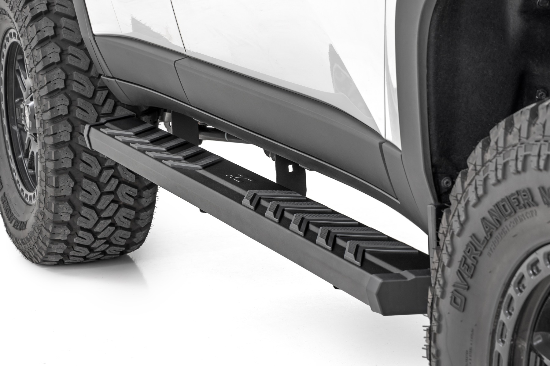 BA2 Trittbretter | Seitliche Trittstufen | Toyota Land Cruiser 4WD (2024–2026)