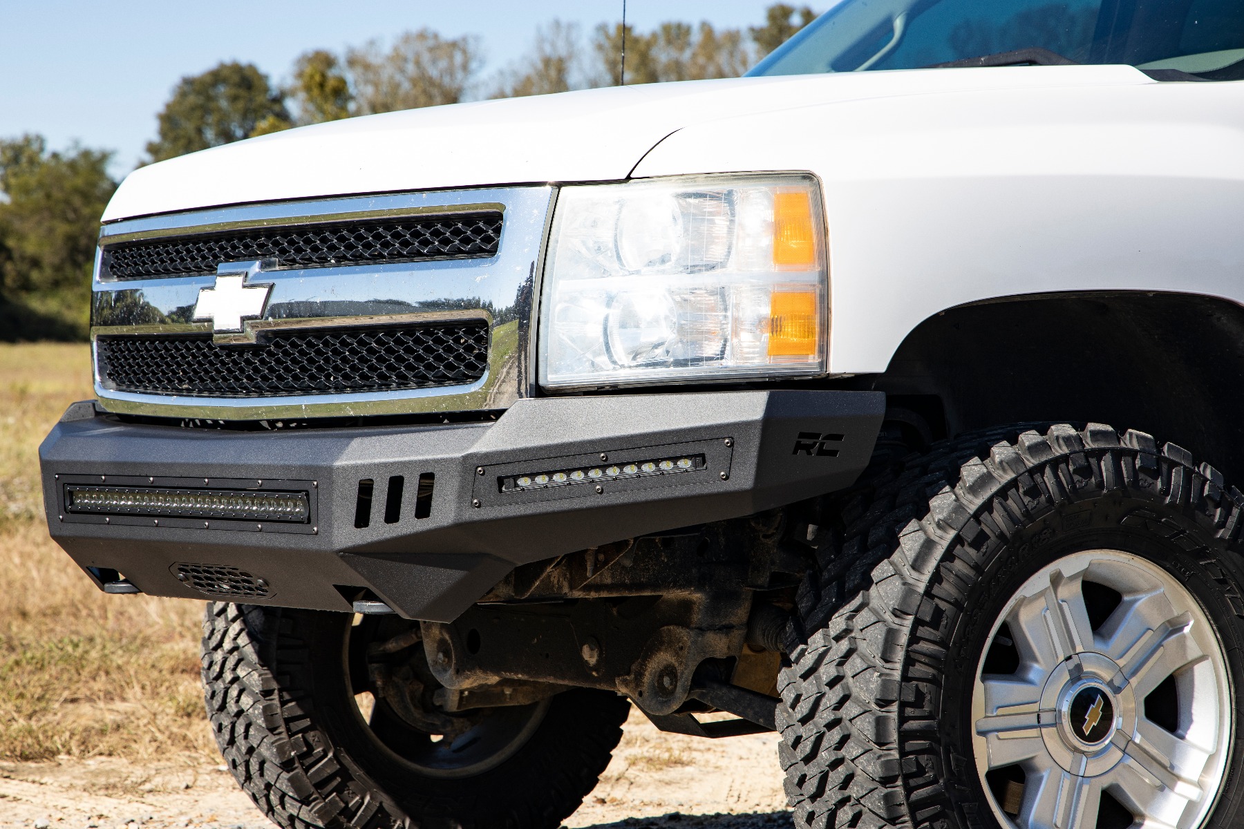 Front High Clearance Bumper | BLK LEDs | Chevy Silverado 1500 2WD/4WD (07-13) — Bild 4