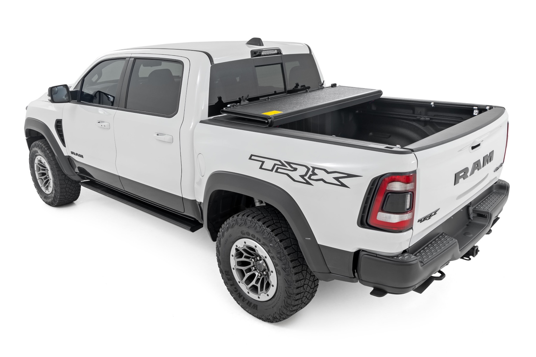 Hard Low Profile Bed Cover | 5'7" Bed | No Rambox | Ram 1500 (19-26)/1500 TRX (21-24) — Bild 5