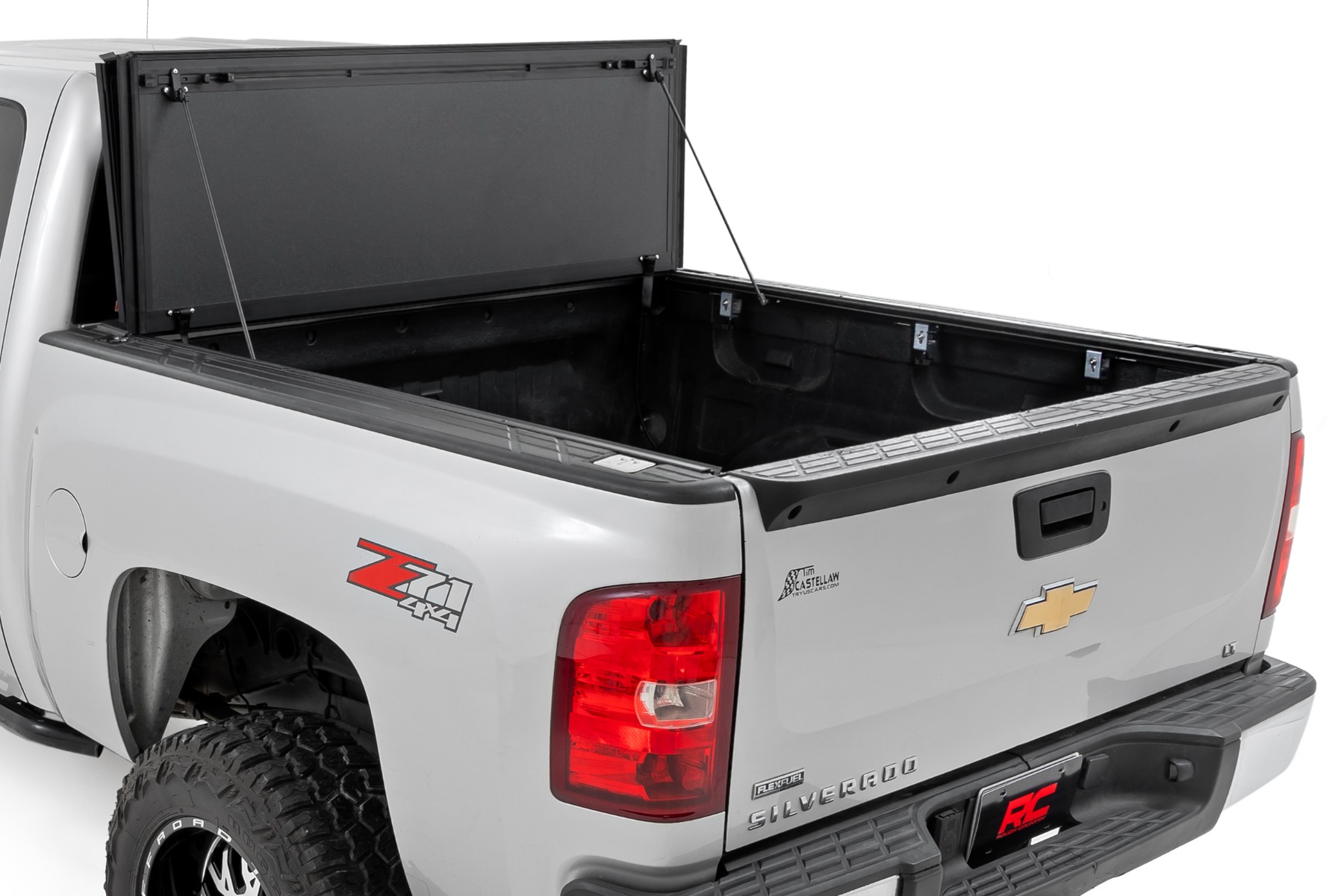 Stabile, dreifach faltbare, hochklappbare Ladeflächenabdeckung | 5'9 Zoll Ladefläche | Chevy/GMC 1500 (07–13) — Bild 2