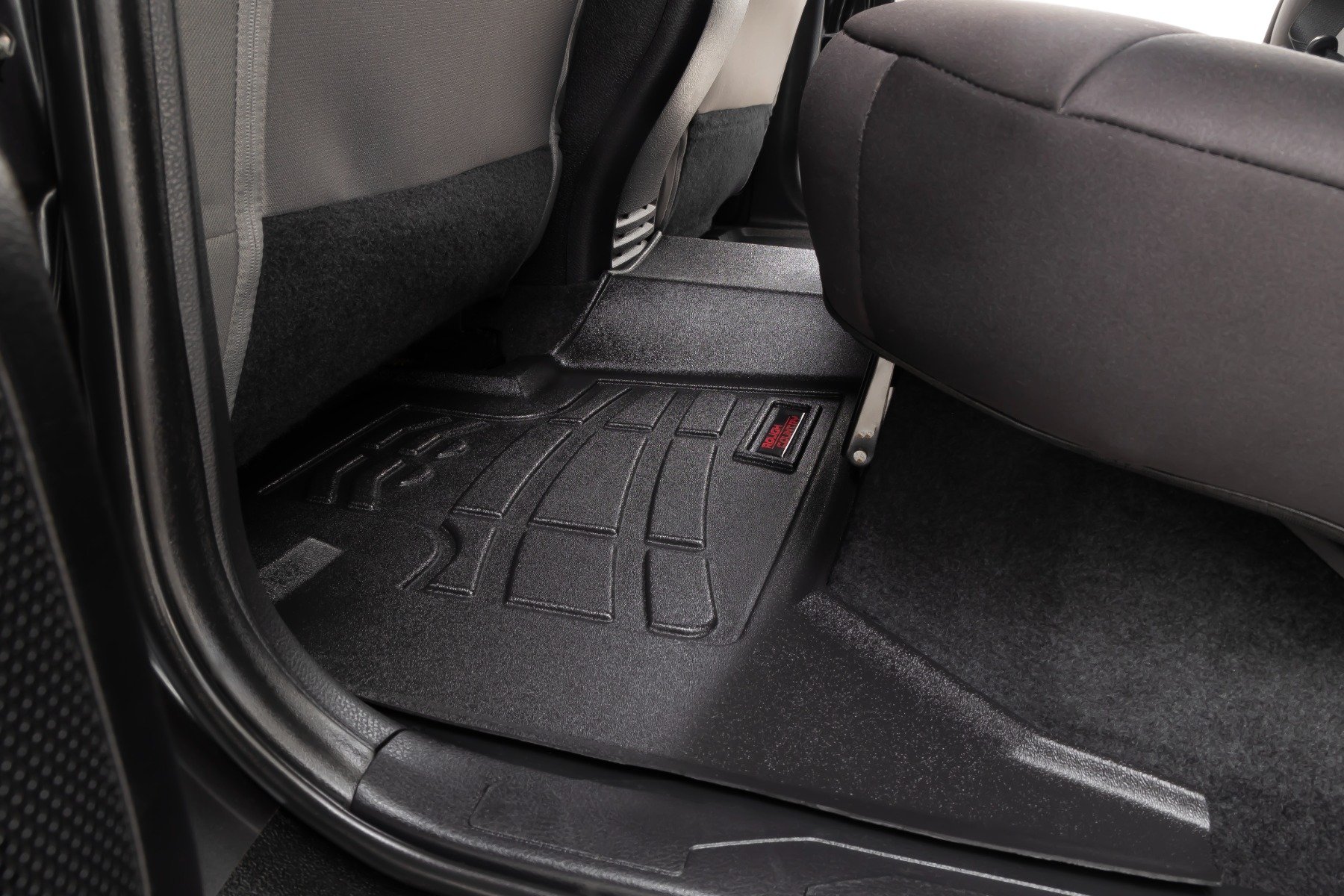 Sure-Fit-Fußmatten | Vorne und hinten | Toyota Tacoma 2WD/4WD (2016–2023) — Bild 4