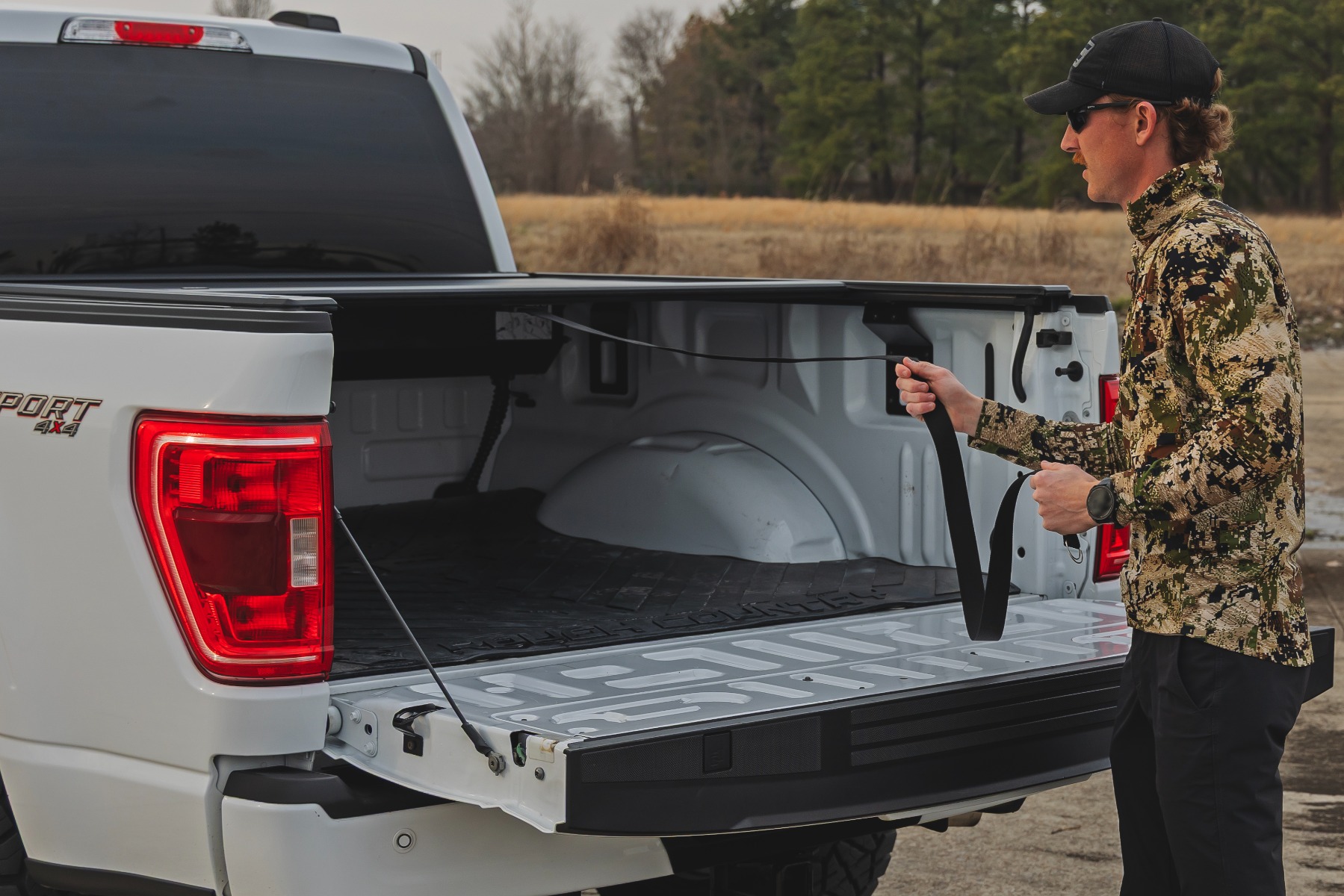 Manuell versenkbare Ladeflächenabdeckung | 5'7" Ladefläche | Ford F-150 (15–26)/F-150 Lightning (22–26) — Bild 12