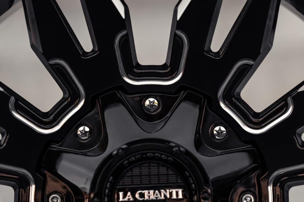 La Chanti OF5 | Glossy Black Milled · 10J×20" · ET0 | 5x127 / 5x139.7 — Bild 6