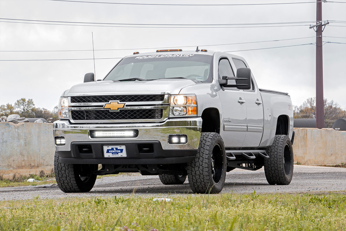 LED-Beleuchtungsset | Nebelscheinwerferhalterung | Doppelpack 2" schwarz | Chevy Silverado 2500 HD/3500 HD (2011–2014) — Bild 4