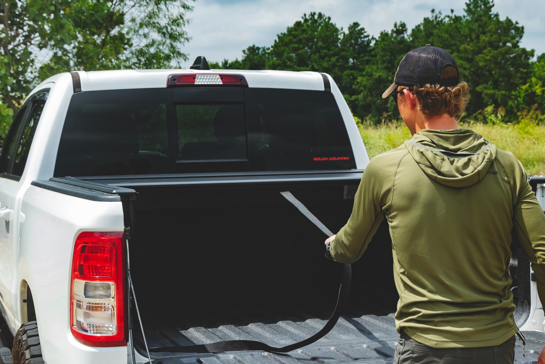 Manual Retractable Bed Cover | 5'7" Bed | Ram 1500 (19-26)/1500 TRX (21-24) — Bild 3