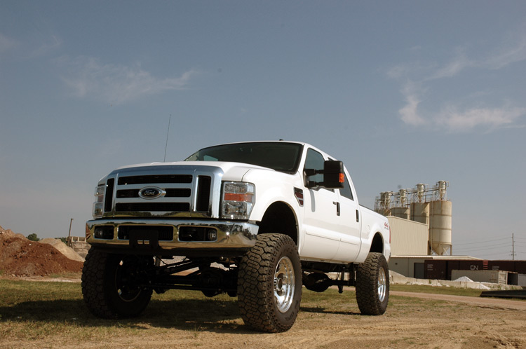6-Zoll-Lift Kit | Benziner | 4-Lenker-Aufhängung | M1 | Ford F-250/F-350 Super Duty 4WD (08–10) — Bild 2