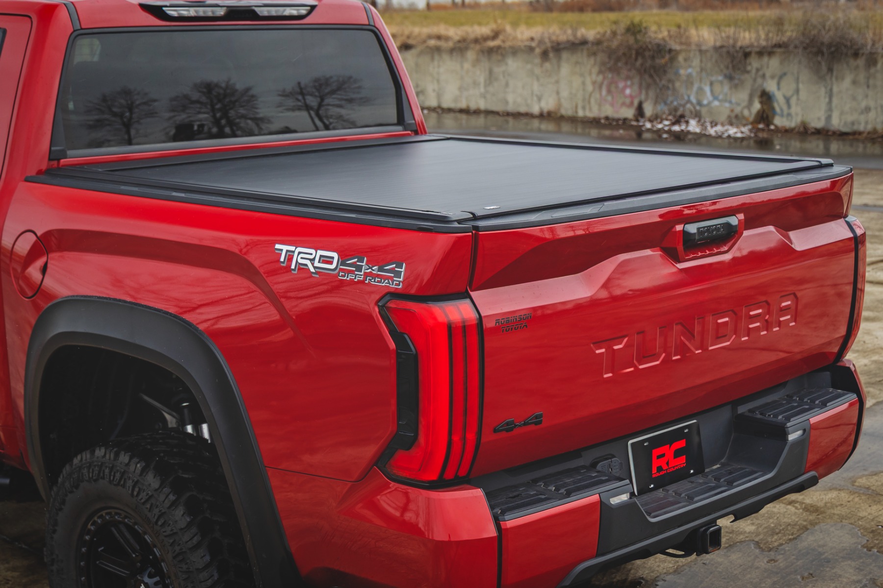 Elektrisch versenkbare Ladeflächenabdeckung | 5'7" Ladefläche | Toyota Tundra 2WD/4WD (2022–2026) — Bild 4