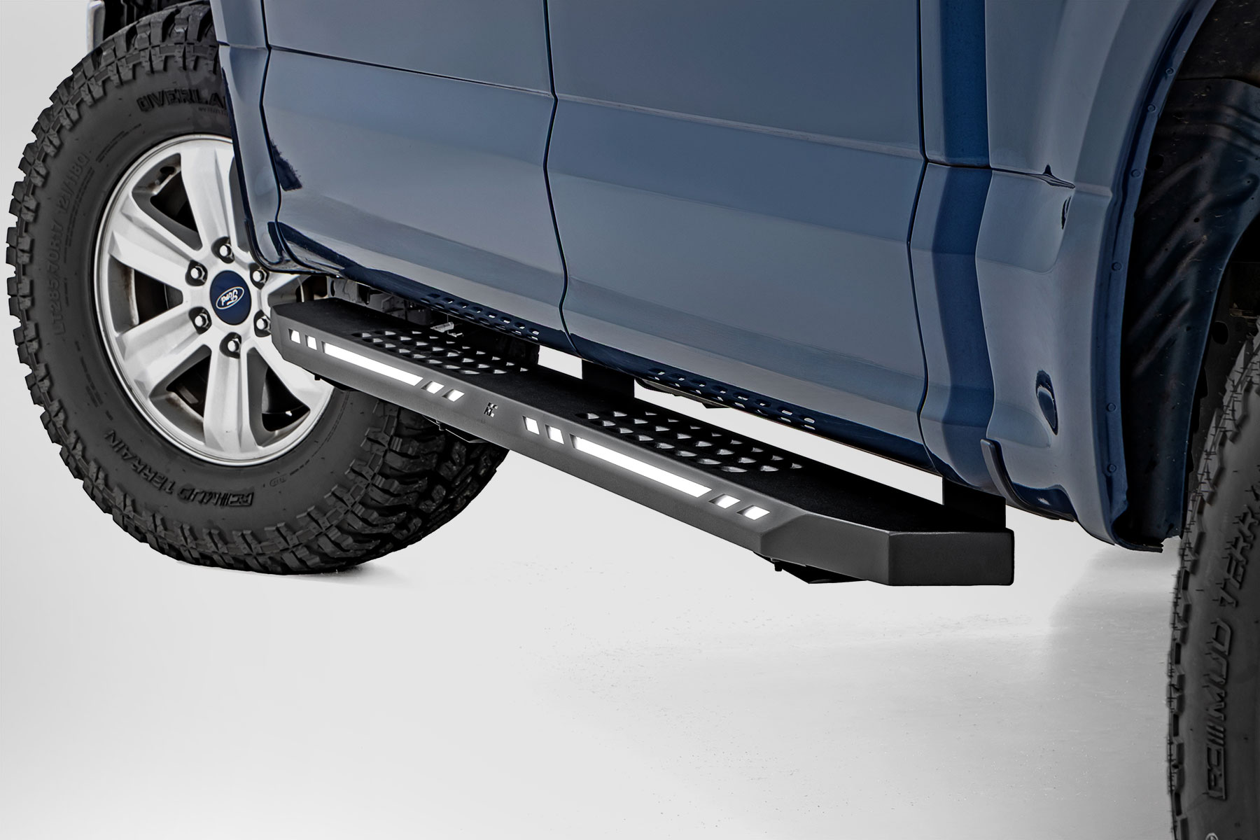 AC2 Trittbretter | Bernstein/Weiß | Doppelkabine | Ford F-150/Lightning/F-250/F-350/Raptor (15–26) — Bild 2