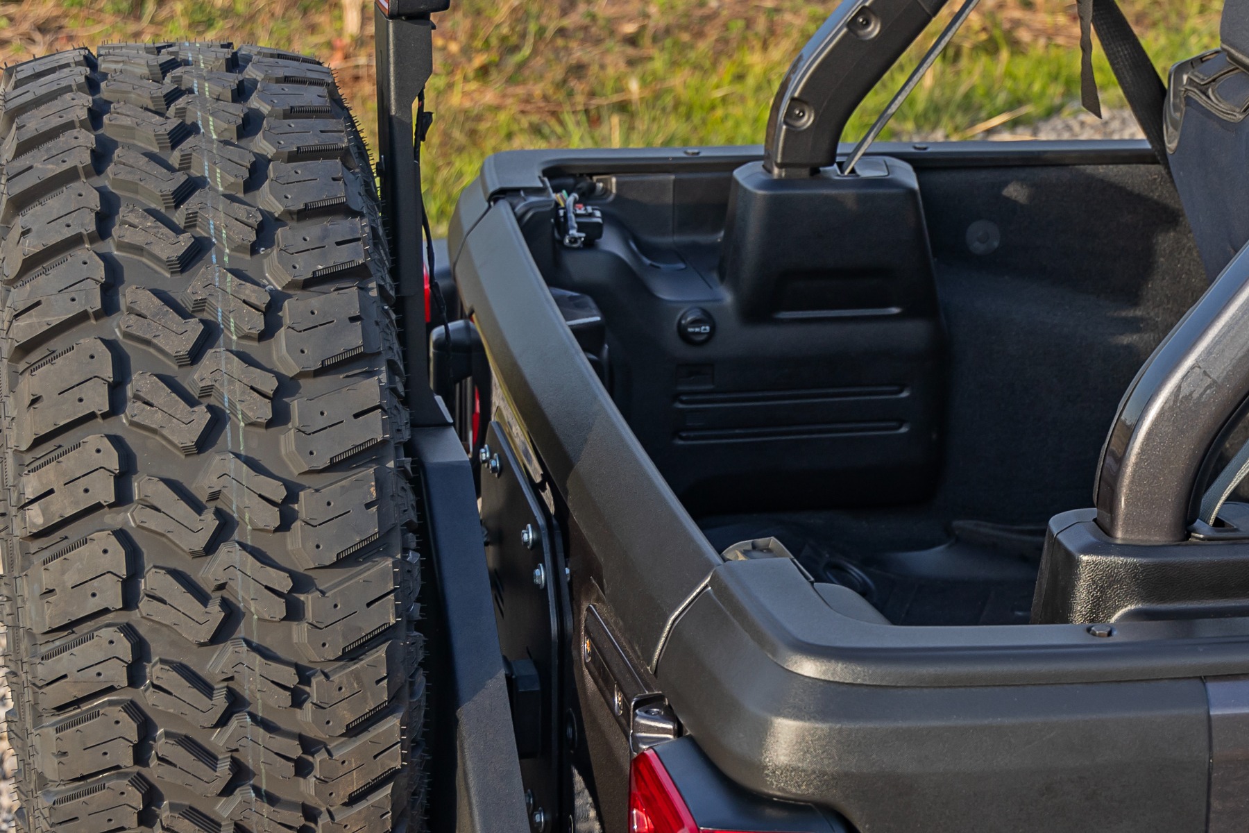 Trail-Verkleidung | Heckklappenschutz | Jeep Wrangler JL/Wrangler Unlimited (18–26) — Bild 4