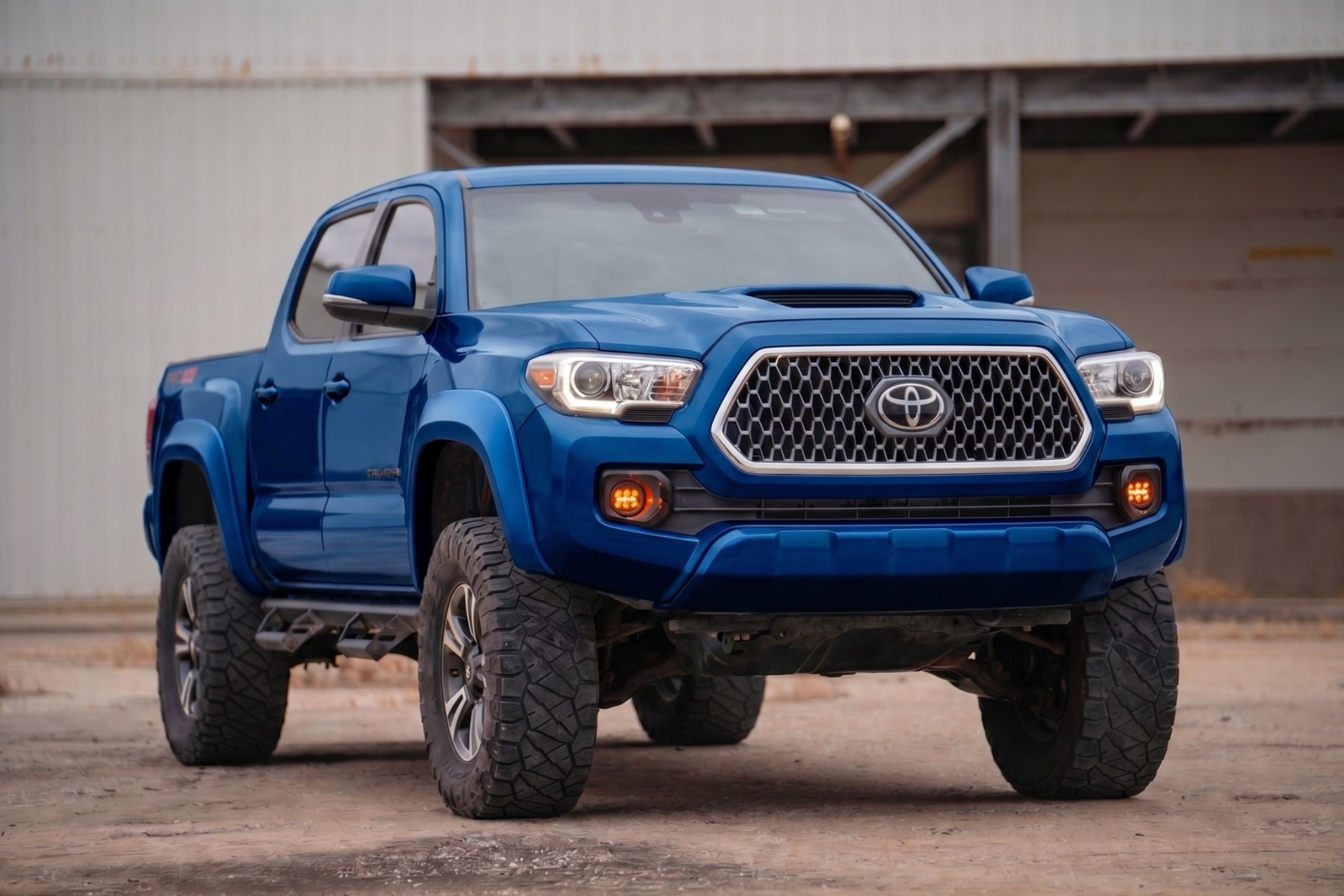 Sport-Kotflügelverbreiterungen | 8W7 Blue Crush | Toyota Tacoma 2WD/4WD (2016–2023) — Bild 4