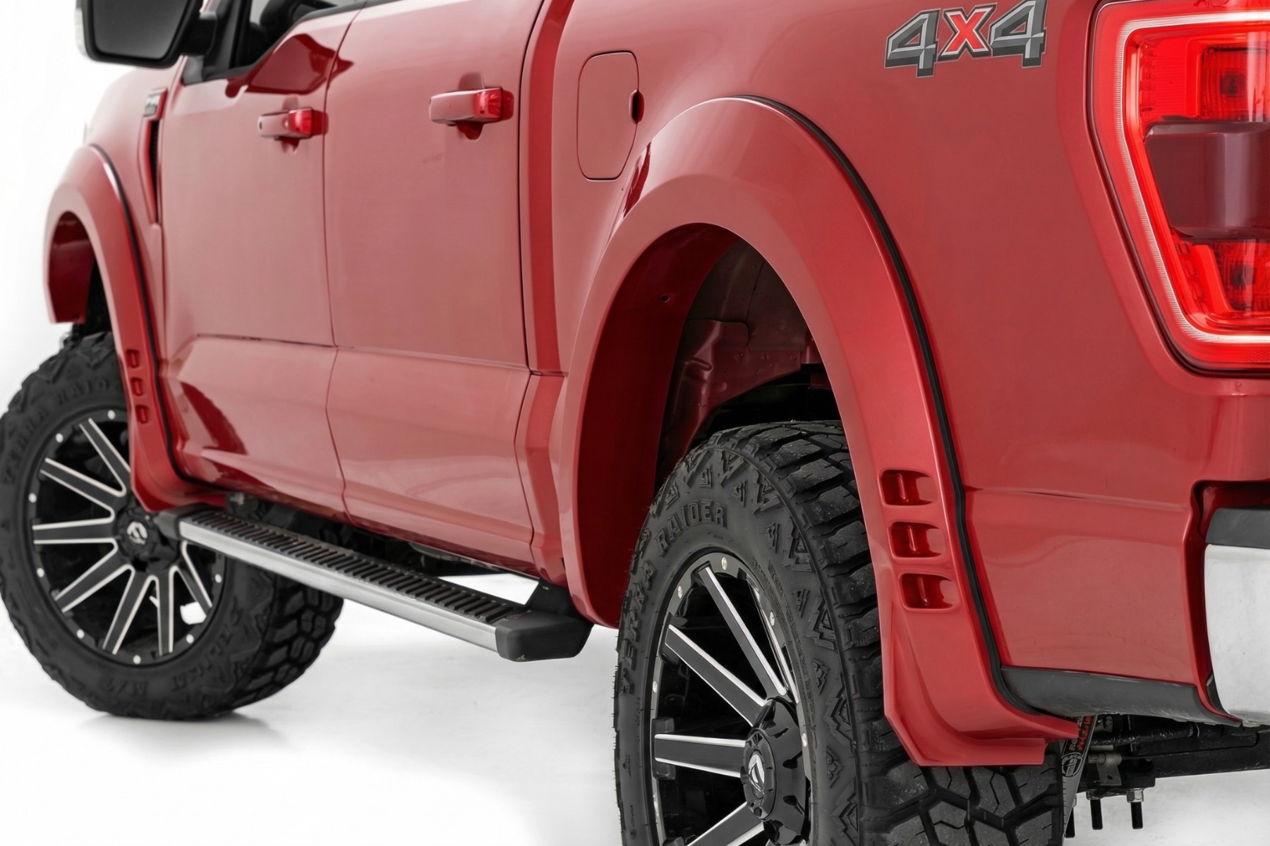 SF1 Kotflügelverbreiterungen | EA Hot Pepper Red | Ford F-150 2WD/4WD (2021–2026)